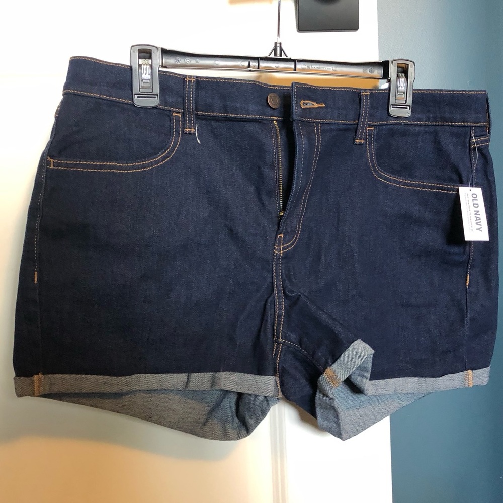Old Navy size 12 jean shorts 3inch inseam. Dark wash.